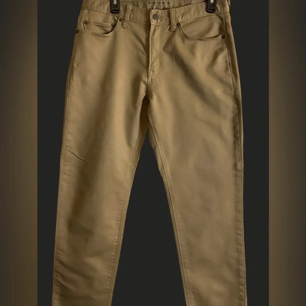 Men’s Banana Republic Tan Travel chinos